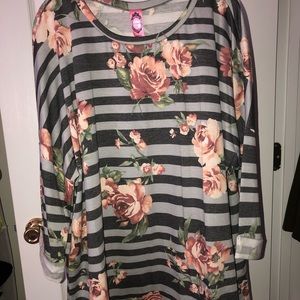 NWOT 3XL Striped and Floral Tunic